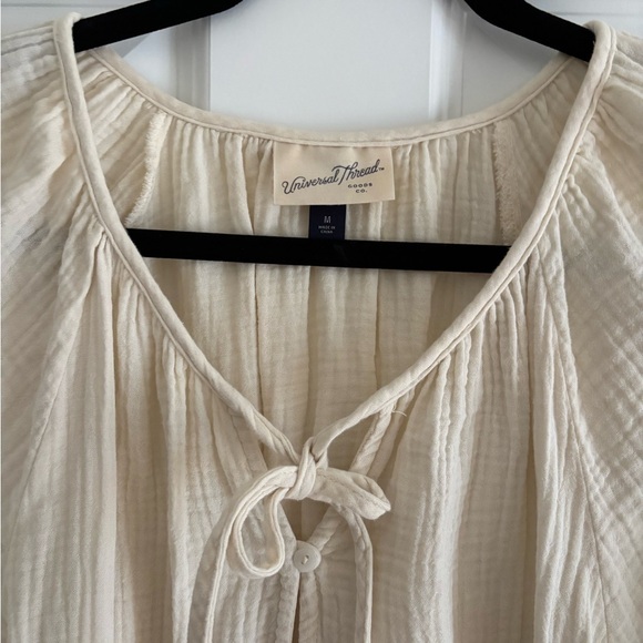 🟢UNIVERSAL THREAD, ivory peasant blouse with tie closure and ballon sleeves - Picture 2 of 2